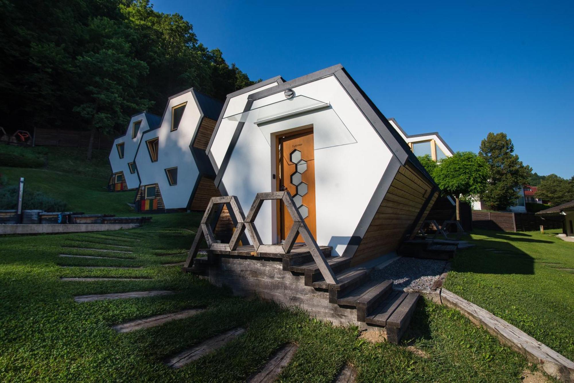 Apartments Beeland Skok Mozirje Bagian luar foto